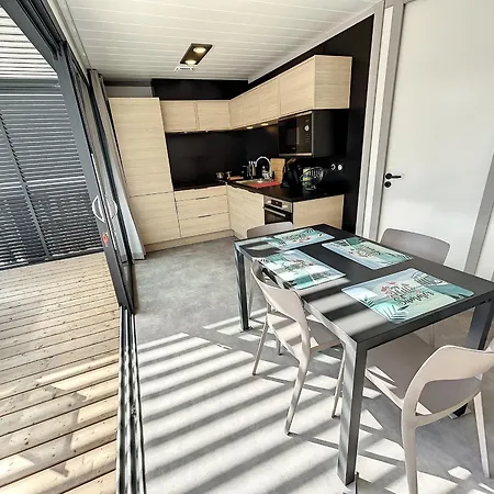 Standing 4 Pers. Avec Piscine Chauffee, Proche Plage, Wifi Inclus - Fr-1-361-514 Jullouville